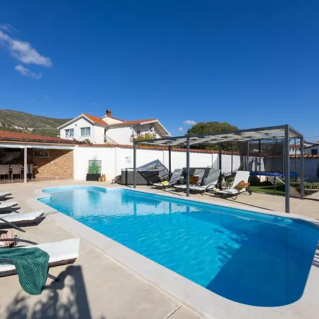 Villa Beautiful 